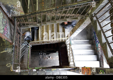 Treppenhaus im Kunsthaus Tacheles / Art House Tacheles, Berlin Stockfoto