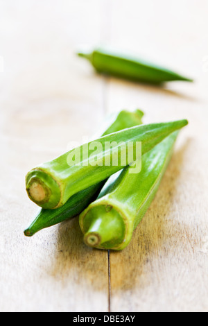 Okra, auch bekannt als die Biskotten oder Gumbo Stockfoto