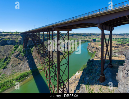 Perrine Bridge über den Snake River Canyon, ein bekannter Ort für BASE-jumping, Twin Falls, Idaho, USA Stockfoto