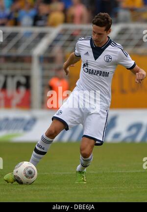 Leipzig, Deutschland. 29. Juli 2013. Schalke Julian Draxler in Aktion beim Freundschaftsspiel zwischen 1. FC Lokomotive Leipzig und FC Schalke 04 und Bruno-Plache-Stadion in Leipzig, Deutschland, 29. Juli 2013. Foto: HENDRIK SCHMIDT/Dpa/Alamy Live News Stockfoto