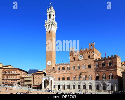 Piazza del Campo, Hauptplatz in Siena - Toskana (Italien) Stockfoto