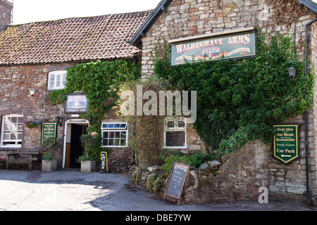 East Harptree ein Dorf in Somerset England UK Waldegrave Arms Pub Stockfoto