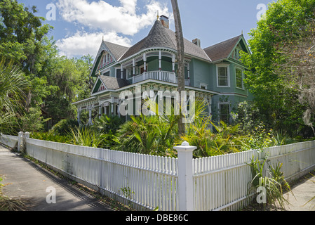 American Queen Anne Revival viktorianischen Haus in der Altstadt von Gainesville, Florida. Stockfoto