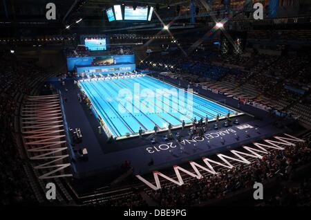 Barcelona, Spanien. 29. Juli 2013. Gesamtansicht des Schwimmbades auf der 15. FINA schwimmen World Championships im Palau Sant Jordi Arena in Barcelona, Spanien, 29. Juli 2013. Foto: Friso Gentsch/Dpa/Alamy Live News Stockfoto