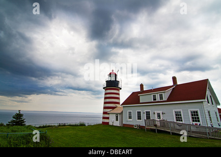 West Quoddy Head Lighthouse-am östlichen Punkt in den USA Stockfoto