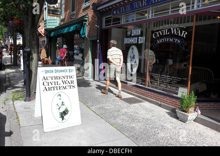 Schild vor dem Unions Drummer Boy Civil war Artifacts Shop, Gettysburg, Pennsylvania, USA Stockfoto