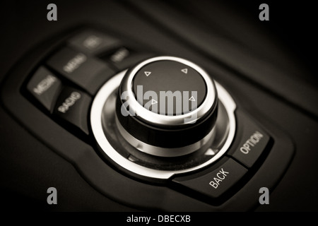 Detail der einige schwarze Knöpfe in einem Auto Stockfoto