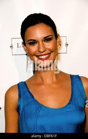 Odette Yustman Lexington sozialen Haus Eröffnung - Ankünfte Hollywood, Kalifornien - 08.06.11 Stockfoto