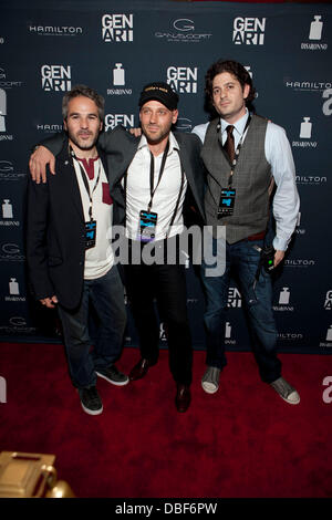 Arron Levine (Dir of Programming) Tucker Capps (Direktor von A Anfänger Leitfaden, Endungen) & Arron Levine (Dir der Programmierung) 16. jährlichen Gen Art Film Festival statt, an der Ziegfeld Theater New York City, USA - 08.06.11 Stockfoto