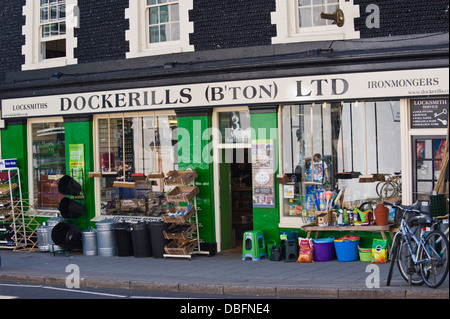 Außenseite des Dockerills Schlosser und Ironmongers Shop in North Laine Brighton East Sussex England UK Stockfoto