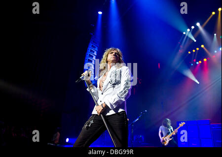 David Coverdale mit Whitesnake bei der HMV Hammersmith Apollo London England 20.06.11 Stockfoto