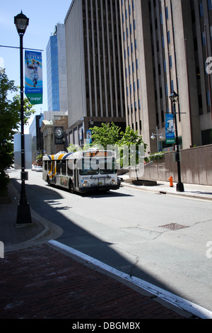 Eine Metro Transit Bus Downtown Halifax, N.S. Stockfoto