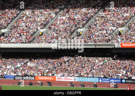 OLYMPIASTADION LONDON STARTFORD WÄHREND DER SAINSBURY GEBURTSTAG SPIELE Stockfoto