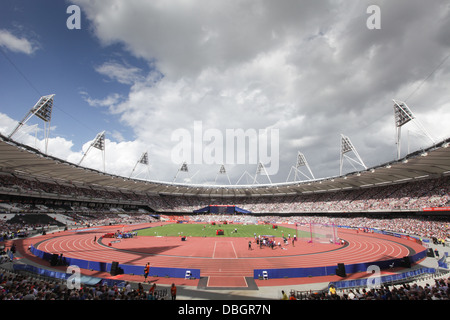 OLYMPIASTADION LONDON STARTFORD WÄHREND DER SAINSBURY GEBURTSTAG SPIELE Stockfoto