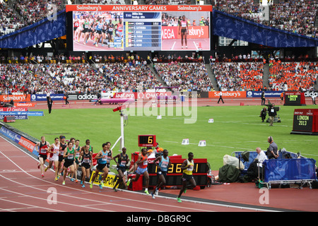 OLYMPIASTADION LONDON STARTFORD WÄHREND DER SAINSBURY GEBURTSTAG SPIELE Stockfoto