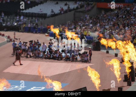 OLYMPIASTADION LONDON STARTFORD WÄHREND DER SAINSBURY GEBURTSTAG SPIELE Stockfoto