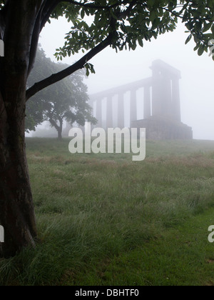 Nebligen Morgen Calton Hill Stockfoto