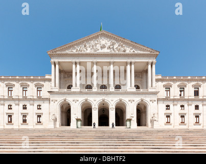 Eingang des São Bento Palace in Lissabon, Sitz der Versammlung der Republik, das portugiesische Parlament Stockfoto