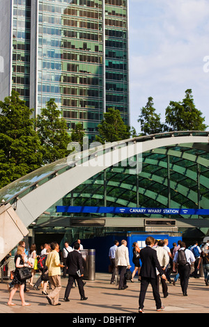 Eingang zur Station Canary Wharf auf der Jubilee Line der Londoner u-Bahn Stockfoto