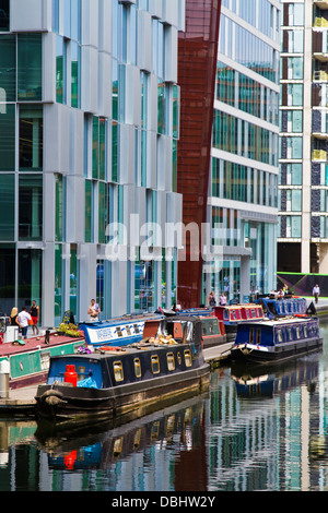 Paddington waterside Entwicklung gebaut auf dem alten Paddington Bassin des Grand Union Canal in London Stockfoto