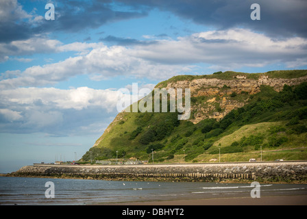 Blick auf die Landzunge von North Bay, Scarborough, Vereinigtes Königreich. Stockfoto