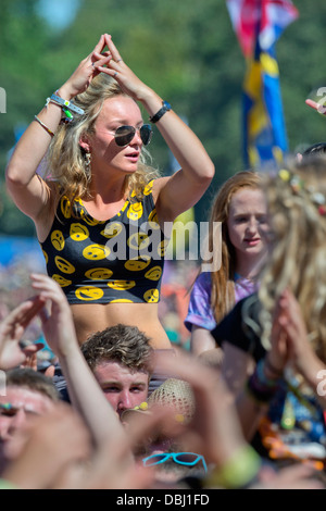 Glastonbury Festival 2013 - Fans von Ben Howard auf der Pyramide-Bühne Stockfoto