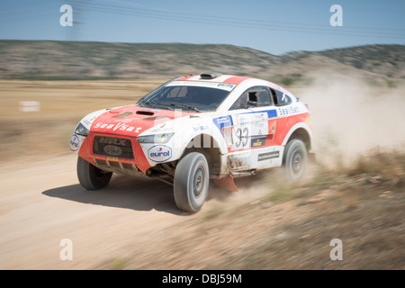 Verschiebbare o eine off-Road Auto im Jahr 2013 Baja Aragon Stockfoto