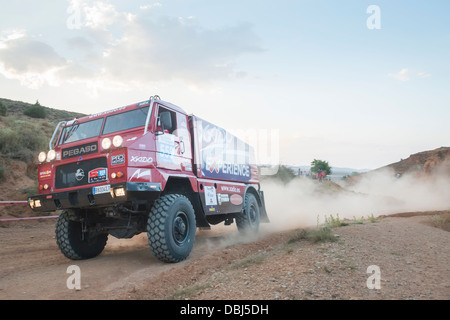 Pegaso LKW-Fahrer in 2013 Baja Aragon Raid Stockfoto