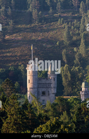 Schottischen Schloss Balmoral und bewaldeten Grounds  königlichen Residenzen - Crathie, Deeside Aberdeenshire, Schottland, UK Stockfoto