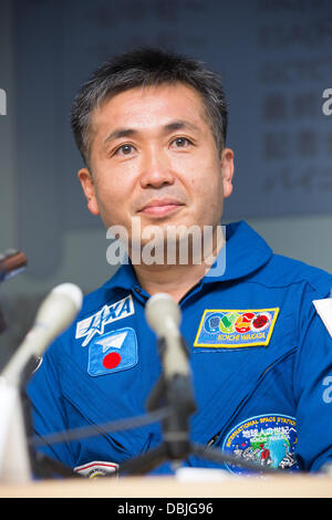 29. Juli 2013, Tsukuba, Japan - spricht japanischer Astronaut Koichi Wakata über die bevorstehende Mission während einer Pressekonferenz auf der Japan Aerospace Exploration Agency in Tsukuba, Präfektur Ibaraki, etwa 55 km nordöstlich von Tokio, auf Montag, 29. Juli 2013. Wakata, 49, wird der erste japanische Astronaut, als Kommandant der internationalen Raumstation ISS zu dienen. Er wird das russische Raumschiff Sojus geplant für den Start am 7. November an Bord. (Foto: AFLO) UUK - mis- Stockfoto