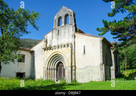 Verlassene Kloster in Schutt und Asche, Asturien, Spanien Stockfoto