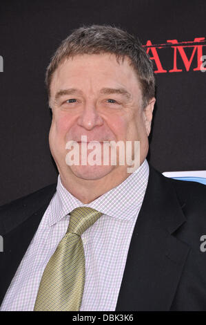 John Goodman Schäden"" Staffel 4 - Ankunft New York City, USA - 29.06.2011 Stockfoto