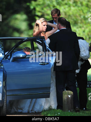 Peter Crouch und Abbey Clancy aka Abigail Clancy aka Abtei Crouch aka Abigail Crouch aka Abigail Clancy aka Abtei Crouch aka Abigail Crouch Hochzeit in Stapleford Park Hotel Leicestershire, England - 30.06.11 Stockfoto