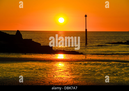 Sonnenuntergang in Middleton am Meer, West Sussex Stockfoto