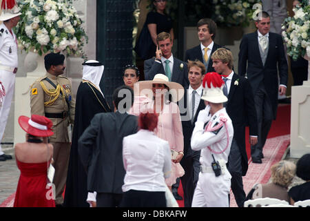 Charlotte Casiraghi, Prinzessin Caroline von Hannover und Andrea Casiraghi Religious Zeremonie für die königliche Hochzeit von Prinz Albert II von Monaco, Charlene Wittstock im Ehrenhof im fürstlichen Palast Monte Carlo, Monaco - 02.07.11 Stockfoto