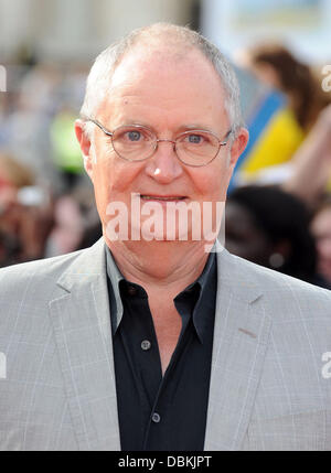 Jim Broadbent, Harry Potter und die Heiligtümer des Todes: Teil2 - Film Weltpremiere am Trafalgar Square - Ankünfte. London, England - 07.07.11 Stockfoto