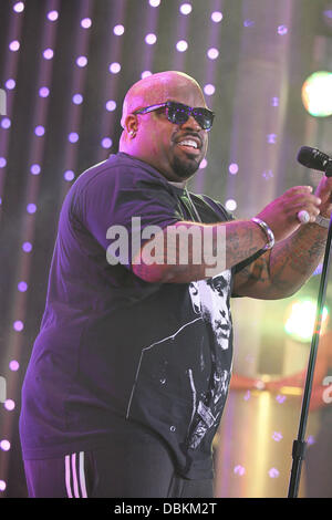 CEE-Lo Green startet Universal Citywalk neue High Tech nächste Generation 5 Türme im freien Konzertarena und Sprung beginnt seine kostenlose angeschlossen im Sommer Musik-Serie Los Angeles, Kalifornien - 07.07.11 Stockfoto