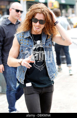 Shaun White zu Fuß in New York City New York City, USA - 07.07.11 Stockfoto