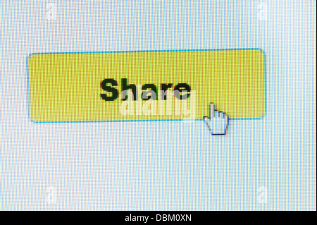 Share-Taste und Maus Cursor am Computer-Bildschirm Stockfoto