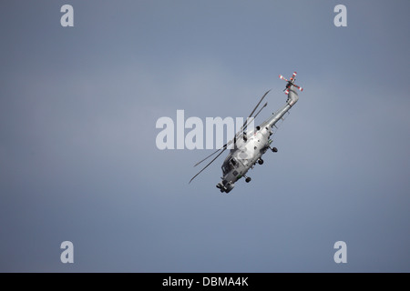 Ein Royal Navy Westland Lynx HMA8 Hubschrauber auf der 2013 Sunderland International Airshow. Stockfoto