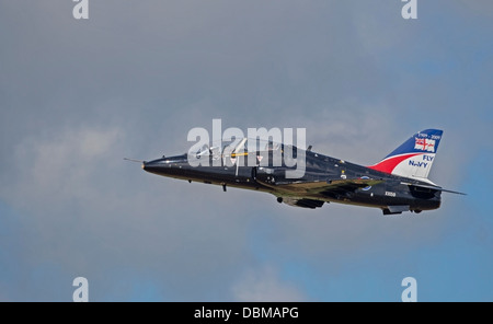 Royal Navy Hawk 736 Squadron auf der Flucht vor der RNAS Culdrose Luft Tag (c) Bob Sharples/Alamy Stockfoto