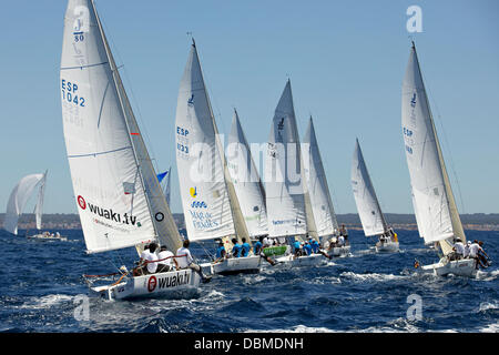 Mallorca, Spanien. 1. August 2013. Mahou-80-Flotte in Aktion während der 32. Copa del Rey Mapfre Palma De Mallorca Tag 4. Real Club Nautico Palma Credit: Aktion Plus Sport/Alamy Live-Nachrichten Stockfoto