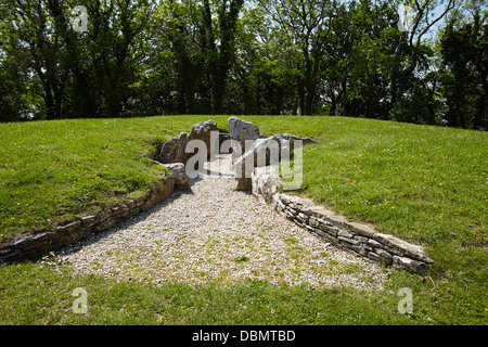 Nympsfield Long Barrow in der Nähe von Stroud, Gloucestershire, England, UK Stockfoto