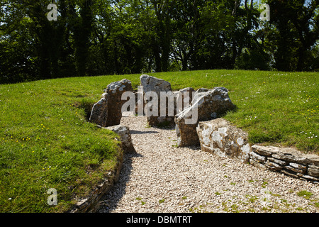 Nympsfield Long Barrow in der Nähe von Stroud, Gloucestershire, England, UK Stockfoto