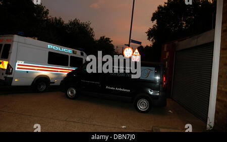 Der Körper von Amy Winehouse ist nach St. Pancras Coroner's Court London, England - 23.07.11 geliefert. Stockfoto