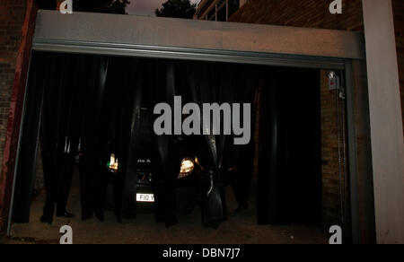 Der Körper von Amy Winehouse ist nach St. Pancras Coroner's Court London, England - 23.07.11 geliefert. Stockfoto