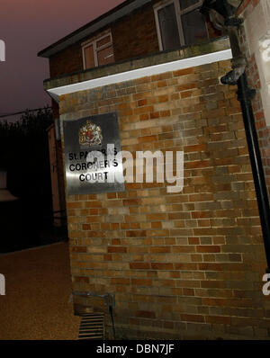 Der Körper von Amy Winehouse ist nach St. Pancras Coroner's Court London, England - 23.07.11 geliefert. Stockfoto