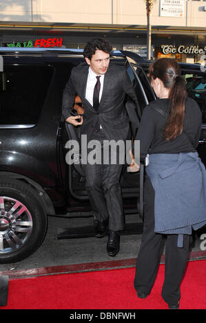 James Franco, statt bei der Premiere von 20th Century Fox'steigen Of The Planet Of The Apes"im Grauman Chinese Theatre - Ankünfte Los Angeles, Kalifornien - 28.07.11 Stockfoto
