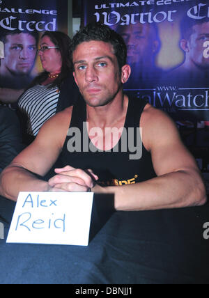 Alex Reid Pressekonferenz und wiegen vor dem MMA-Kampf zwischen Alex Reid und Jason Barrett, statt an der Roxy-London, England - 05.08.11 Stockfoto