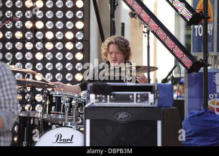 Chris Fryar, Trommeln der NBC und Toyota Konzertreihe präsentiert die Zac Brown Band New York City, USA - 12.08.11 Stockfoto